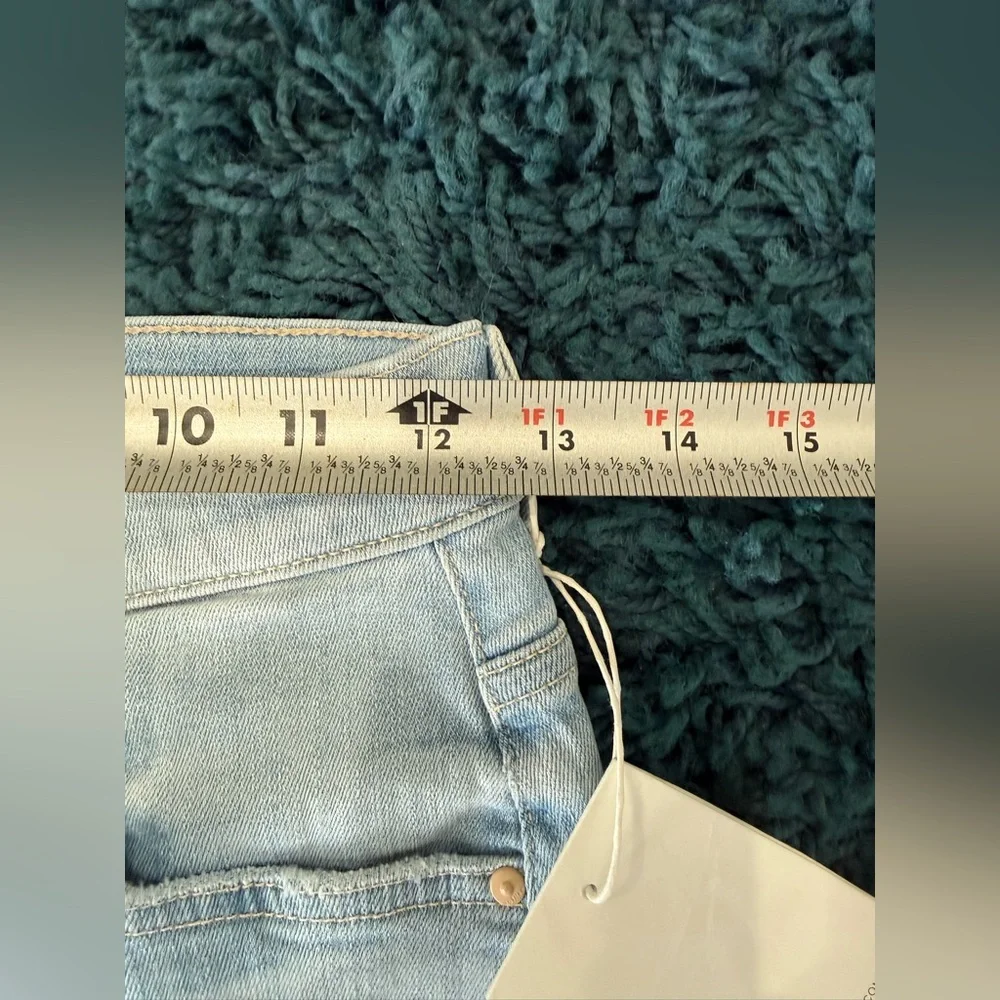 NWT Mother The Tripper Light Blue Denim Women Shorts Size 25 - Picture 3 of 13